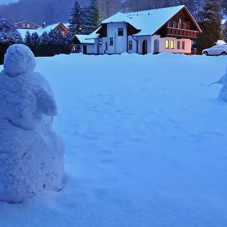 Pensionat 222 - Family In Vrchlabí