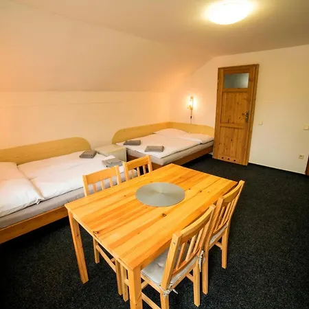 222 - Family In Pensionat Vrchlabí