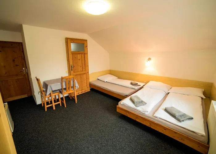222号膳食公寓酒店 弗尔赫拉比